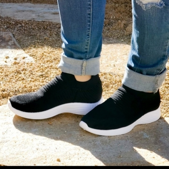 Stretch Knit Slip On Bllack Sneakers - Picture 2 of 4